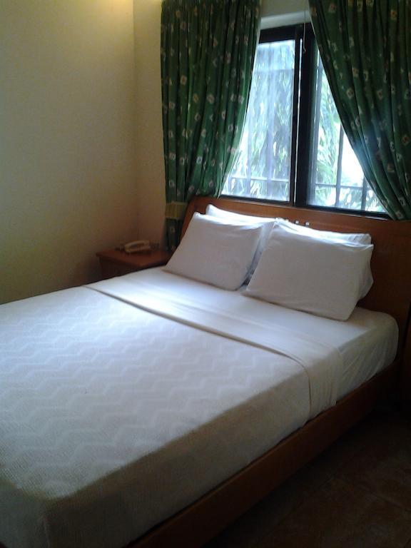 Hotel Georgia アクラ エクステリア 写真