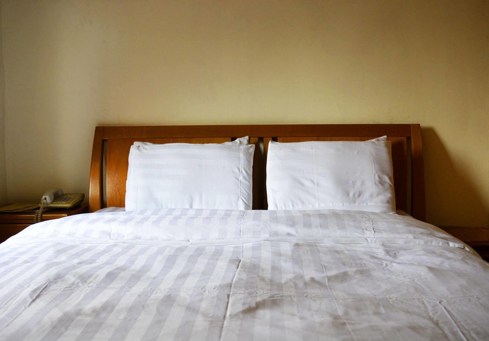 Hotel Georgia アクラ エクステリア 写真